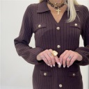 abito lungo con bottoni decorativi incanto